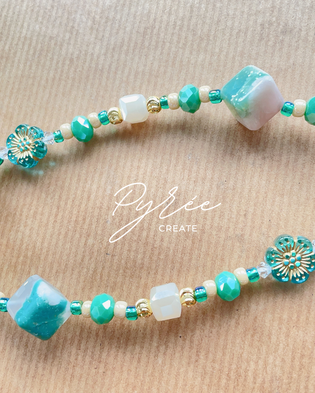 [One & Only] The Painting in Green - Green Flower Agate
